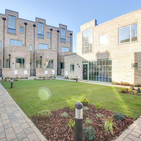Villa Stunning Newbuilt 3 Bed House Sleeps 9 Edmonton Exterior foto