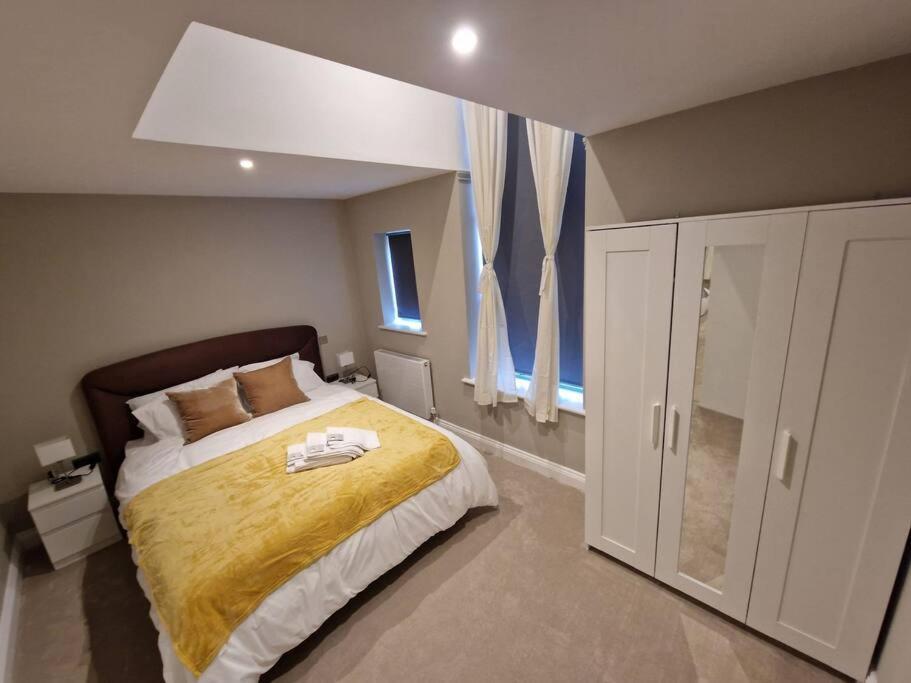 Villa Stunning Newbuilt 3 Bed House Sleeps 9 Edmonton Exterior foto